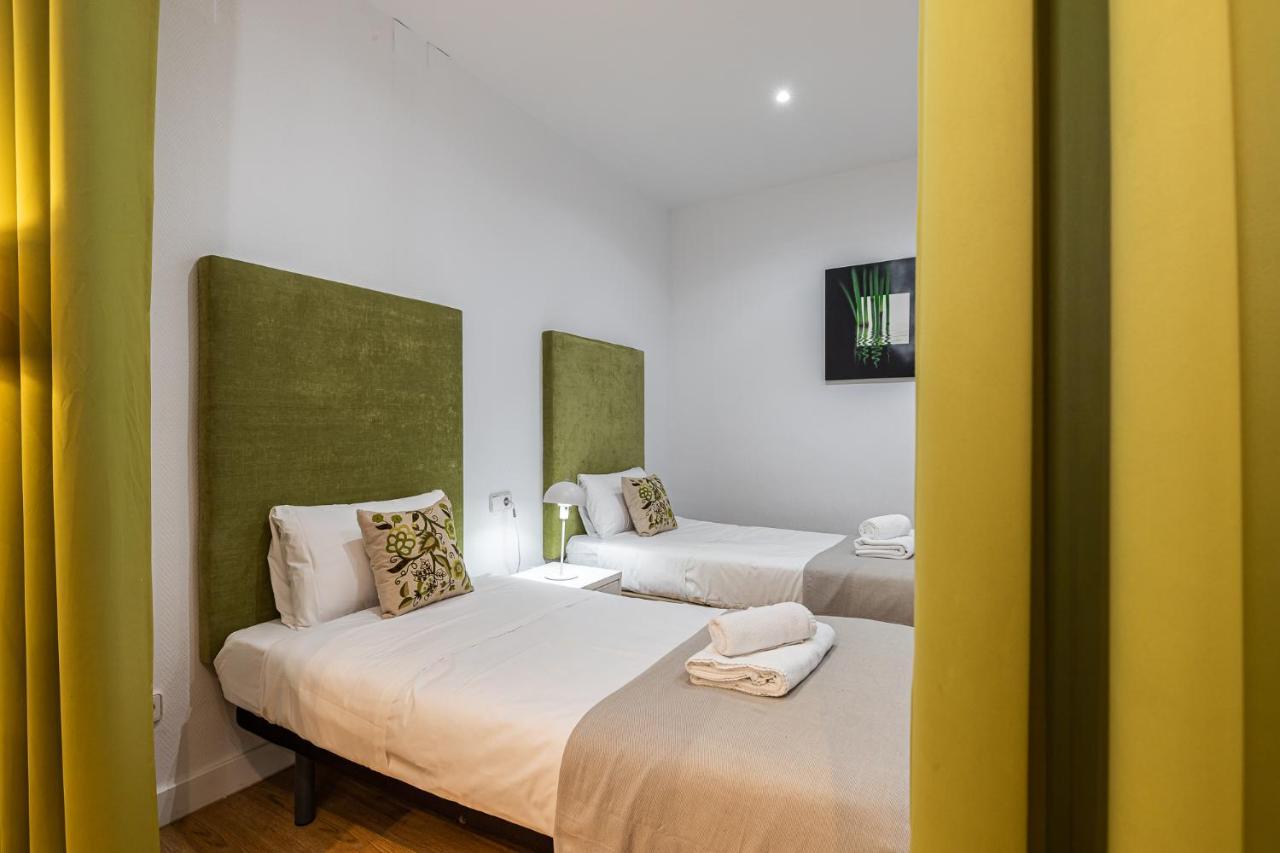 Waou Apartamentos En Sol Confort 5 Madrid Bagian luar foto