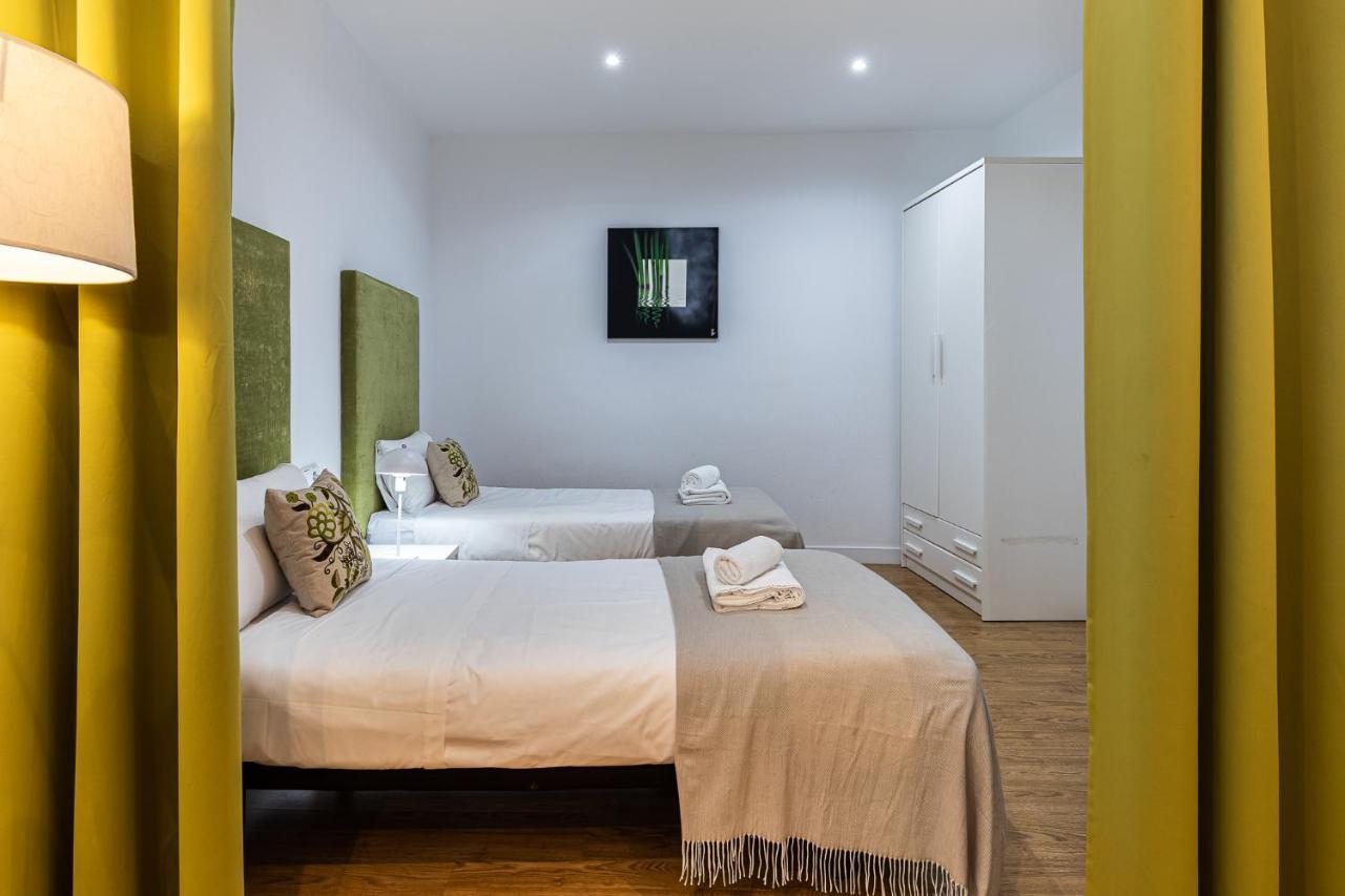 Waou Apartamentos En Sol Confort 5 Madrid Bagian luar foto