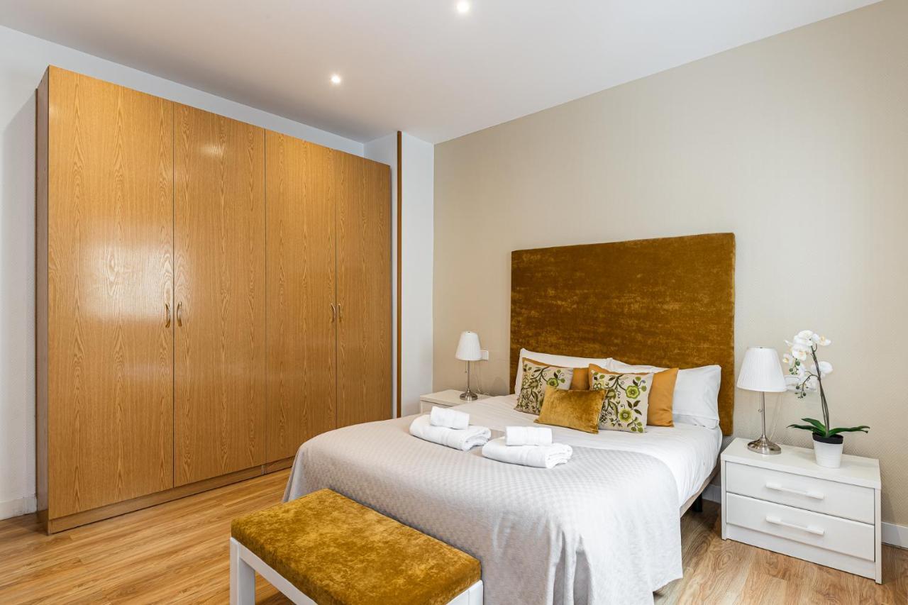 Waou Apartamentos En Sol Confort 5 Madrid Bagian luar foto